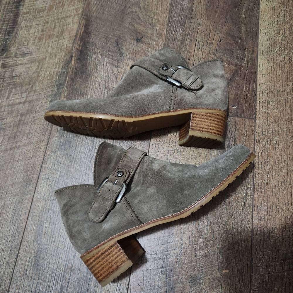 Stuart WeitzmanDude Suede Buckled Bootie 7.5